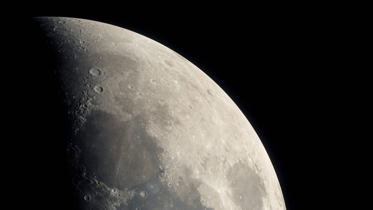 La colonisation de la Lune : un avenir prometteur ou une utopie impossible ?